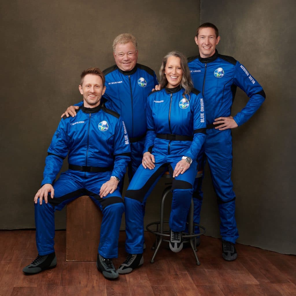 William Shatner et son équipage de la mission NS-18
